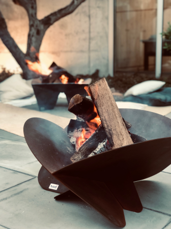 Fire pit grădină Tuozi din oțel Corten, 75×75×35 cm – vatră foc exterior [5]