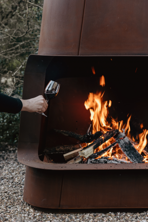 Șemineu exterior / Fire Pit Apollo din oțel Corten pentru grădină 125 × 53 × 190 cm [2]