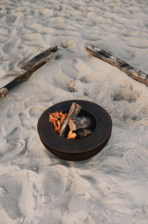 Fire Pit pentru grădină Phobos din oțel Corten, focar exterior 60 × 60 × 24 cm [6]
