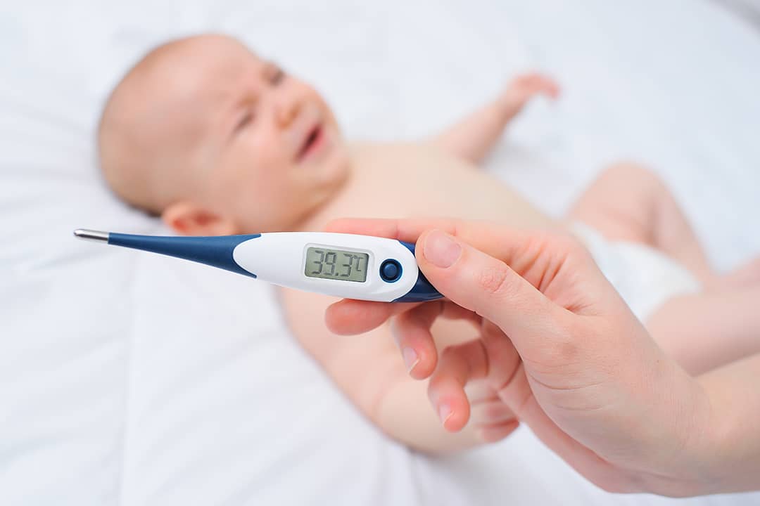 Febra la copii fara alte simptome: De ce apare si ce inseamna?