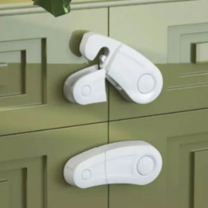 sigurante rotative pentru usi dulap