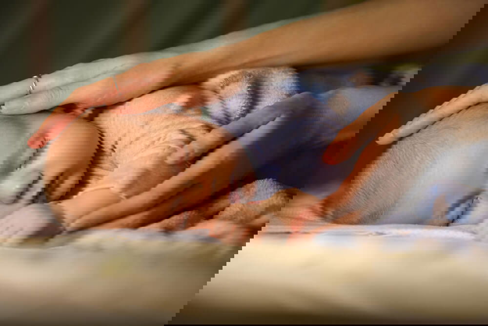 Transpiratia rece la copii: De ce transpira copiii pe timpul noptii?