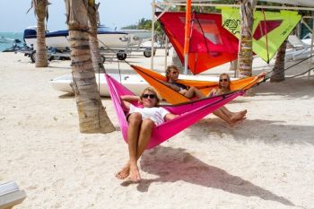 Joaca si sport exterior - Hamac 1 persoana Colibri Travel fuchsia - La Siesta