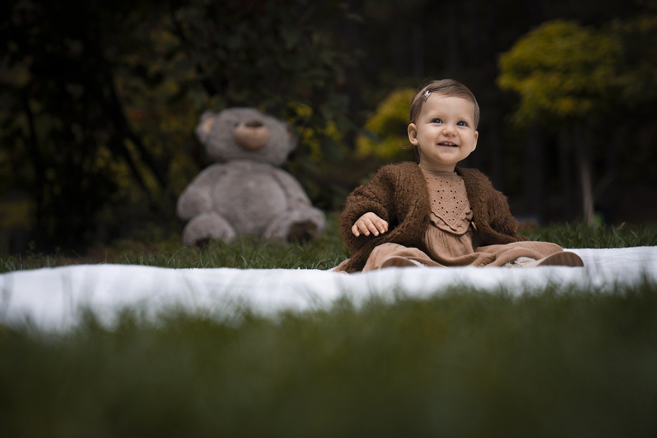 bebe-6-luni-activitati-jocuri-jucarii