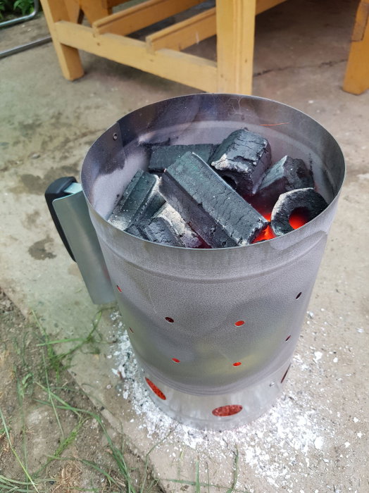 Carbune de gratar 10 kg brichete din rumegus Bioten [5]