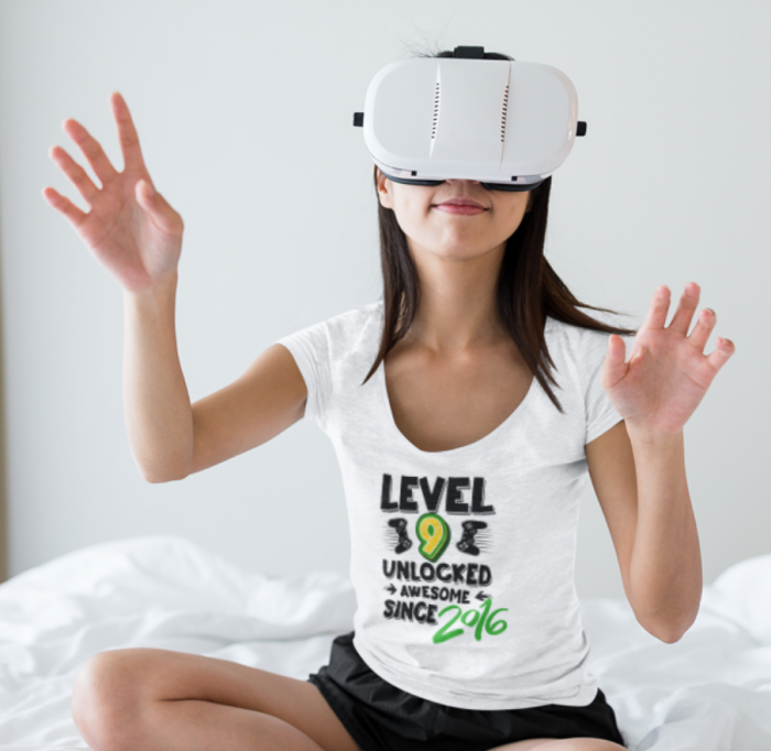 Tricou personalizat aniversar Level 10 Unlocked Awesome Since [2]