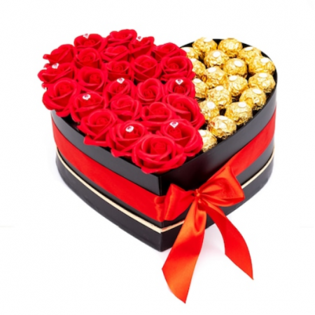 Cadouri aniversare - Aranjament Floral Fererro Red, cu Trandafiri din sapun, 30cm, marca eCADOU