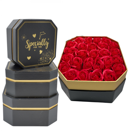 Cadouri aniversare - Aranjament floral  Gold octogon  cu trandafiri din sapun AGO121