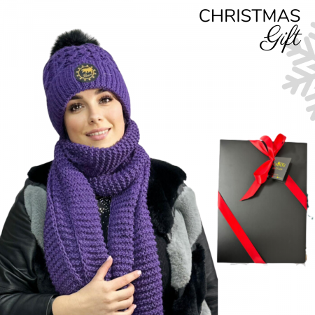 Cadouri aniversare - Cadoul perfect de Crăciun - Set caciula cu fular asortat, din lana, ambalat in cutie cadou, BEER mov