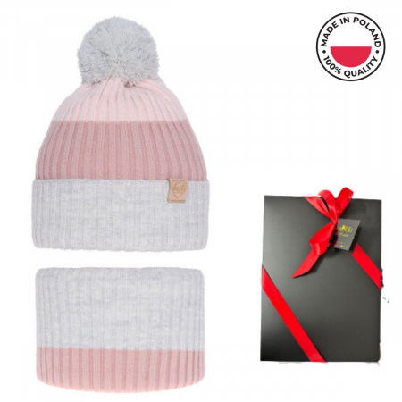 Cadouri copii bebelusi 0+ - Set de iarnă cu căciulă și fular circular cu 2 pompoane Indiana 5309 .02.k31 gri produs in Polonia