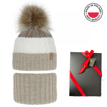 Cadouri copii bebelusi 0+ - Set de iarnă cu căciulă și fular circular pentru copii Karmelita 5993.03.K36 bej produs in Polonia