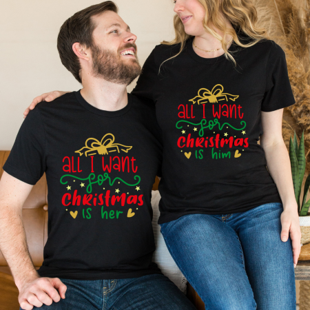 Set de tricouri  personalizate de cuplu cu tematica de Craciun,  PRIMUL Craciun impreuna 1346black