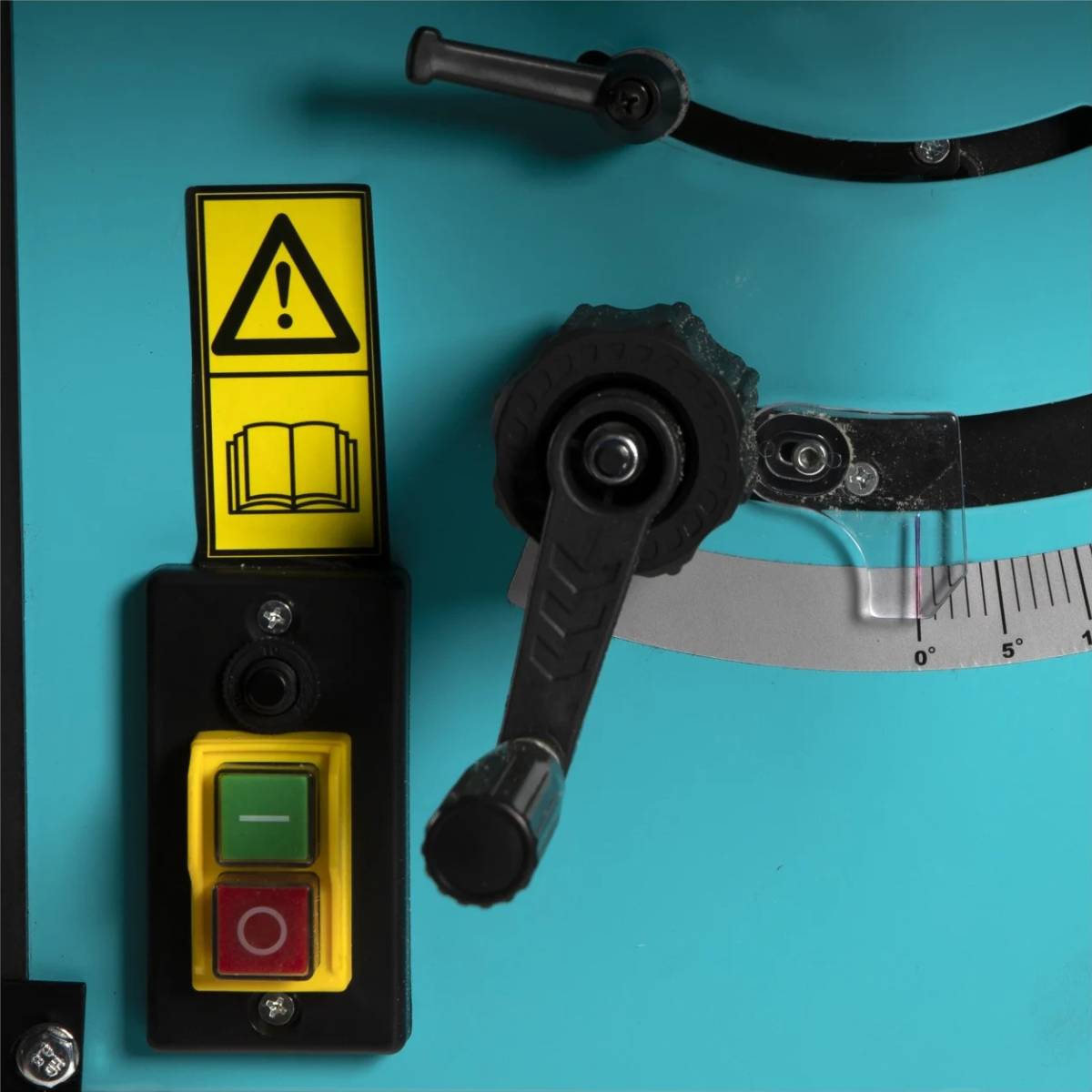 Fierastrau circular cu masa pentru lemn 1800W [1]