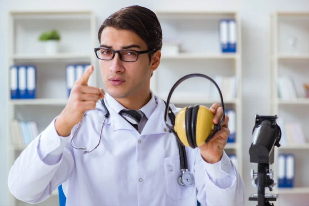 Cum sunt testate căștile antifonice: Metode și standarde de evaluare a protecției auditive