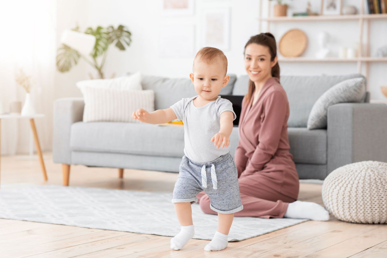 Mersul intarziat la copii: DE CE bebe nu merge singur?