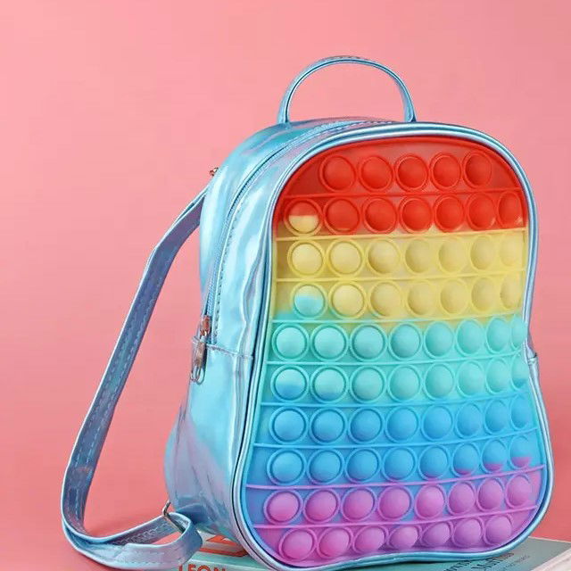 Rucsac cu suprafata din silicon cu Pop It