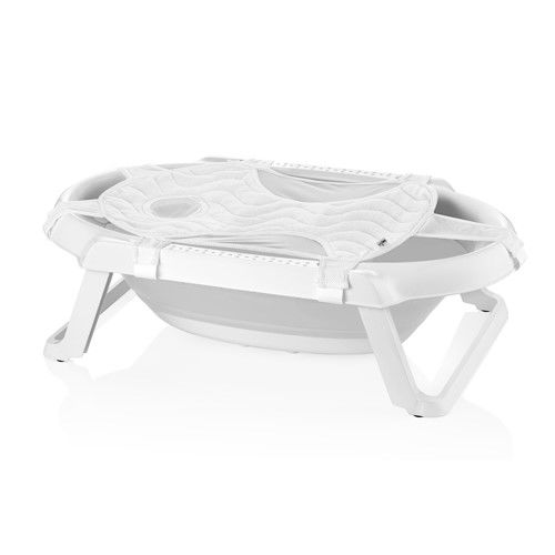 Spalarea bebelusului devine mai confortabila si sigura cu suportul textil