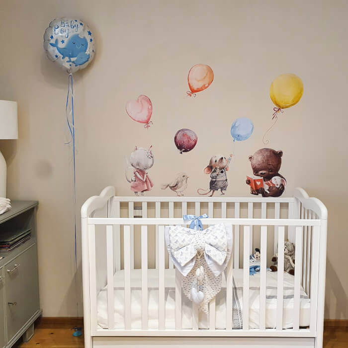 Autocolante deasupra patului - animale cu baloane in culori pastel [5]