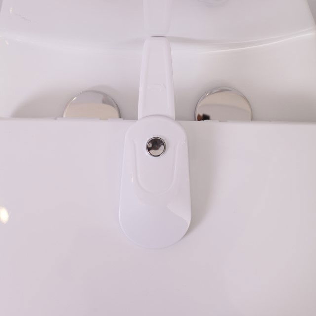 Blocator capac toaleta, pentru bebelusi si copii, protectie was WC, Empria, siguranta WC, 22.3 x 7.5 x 3 cm, alb [5]