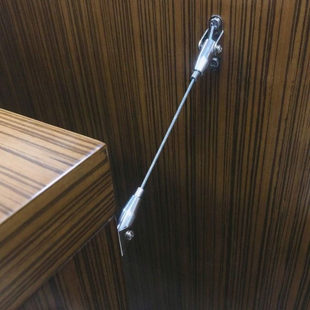 Chingi metalice impotriva daramarii mobilierului, sisteme de prindere in perete, protectie cutremur, Empria [7]