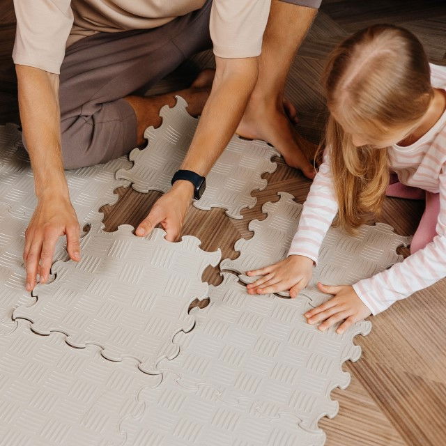 Covoras ortopedic, senzorial, set puzzle, 16 piese, model Sport Surface, Gri [3]