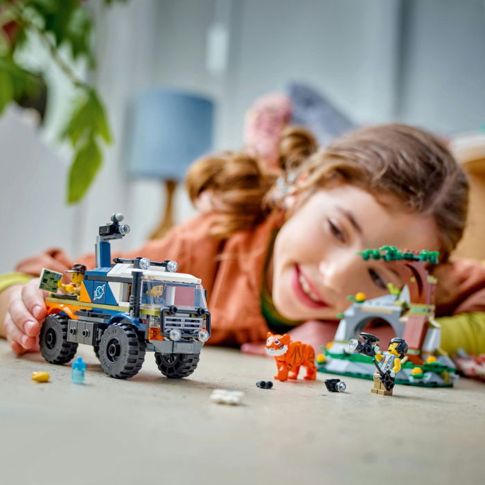  LEGO®  City - Camionul off-road al unui explorator al junglei (60426), 314 piese [6]