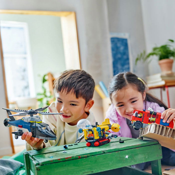  LEGO®  City - Elicopter, camion de pompieri si submarin remixate (60462), 874 piese [7]