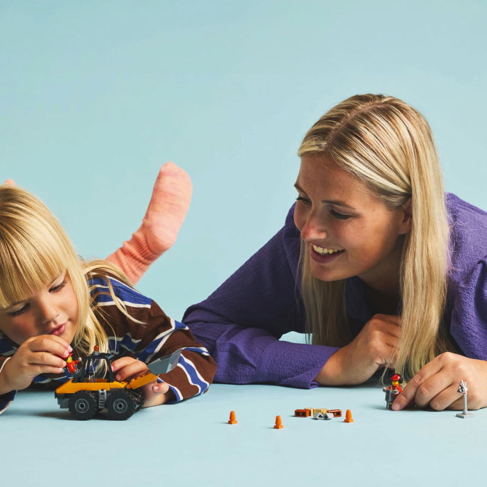  LEGO®  City - incarcator pe roti galben pentru constructii (60450), 81 piesa  [7]