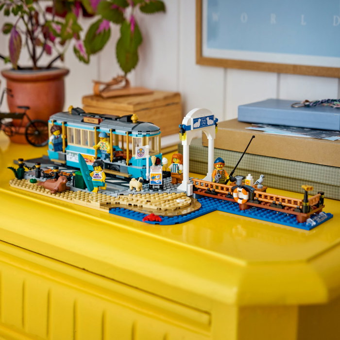 LEGO® City - Tramvai de plaja clasic (60506), 693 piese [6]