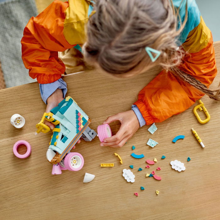  LEGO®  Creator - Patina cu rotile retro (31148), 342 piese [4]