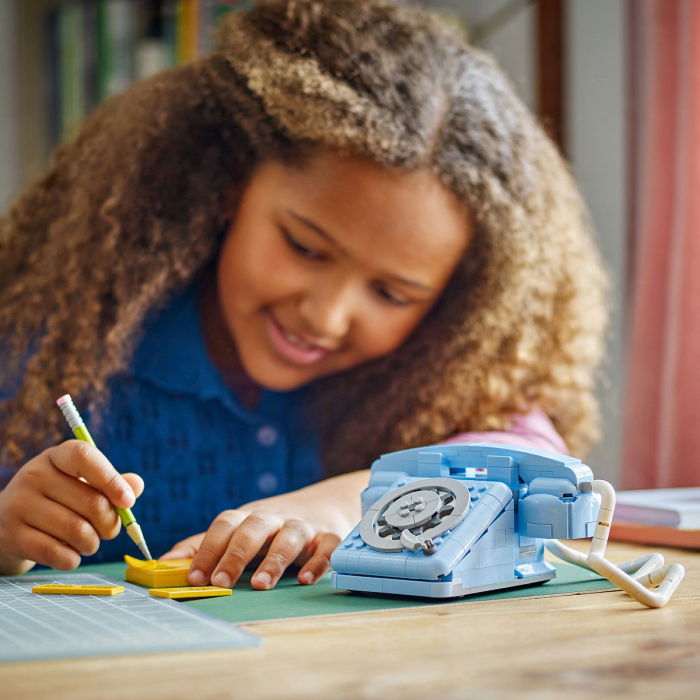 LEGO®  Creator - Telefon retro (31174), 383 piese [5]