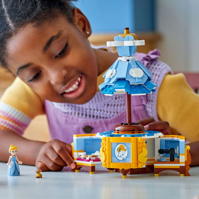  LEGO®  Disney - Rochia Cenusaresei (43266), 474 piese [7]