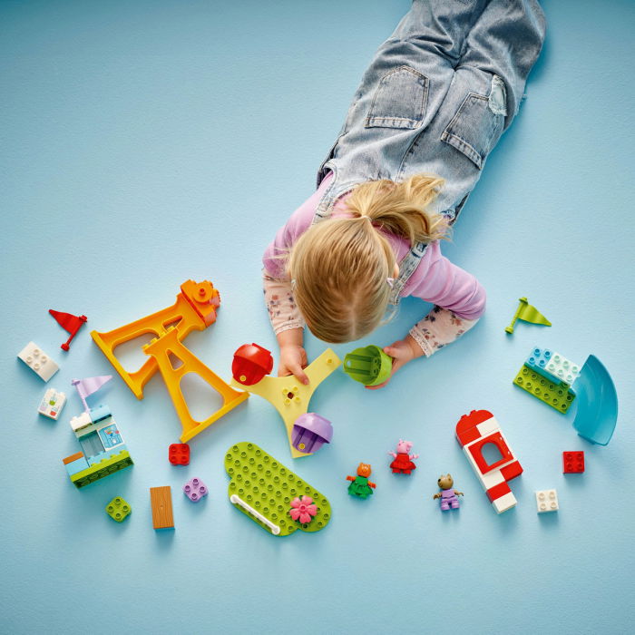 LEGO® DUPLO -  Targ de distractii (10453), 53 piese [6]