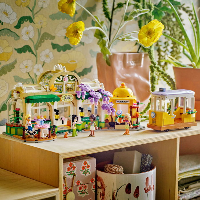  LEGO®  Friends - Cafenea cu multe plante si florarie (42671), 1138 piese [8]