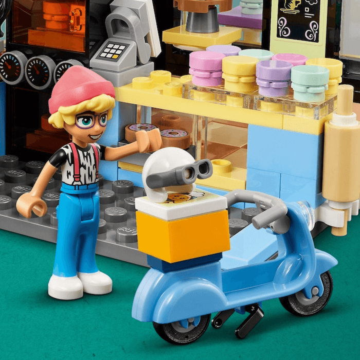 LEGO® Friends - Cafenea din orasul Heartlake (42618), 426 piese [8]