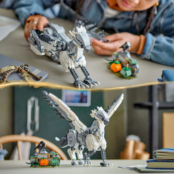  LEGO®  Harry Potter - Buckbeak™ (76427), 723 piese [10]