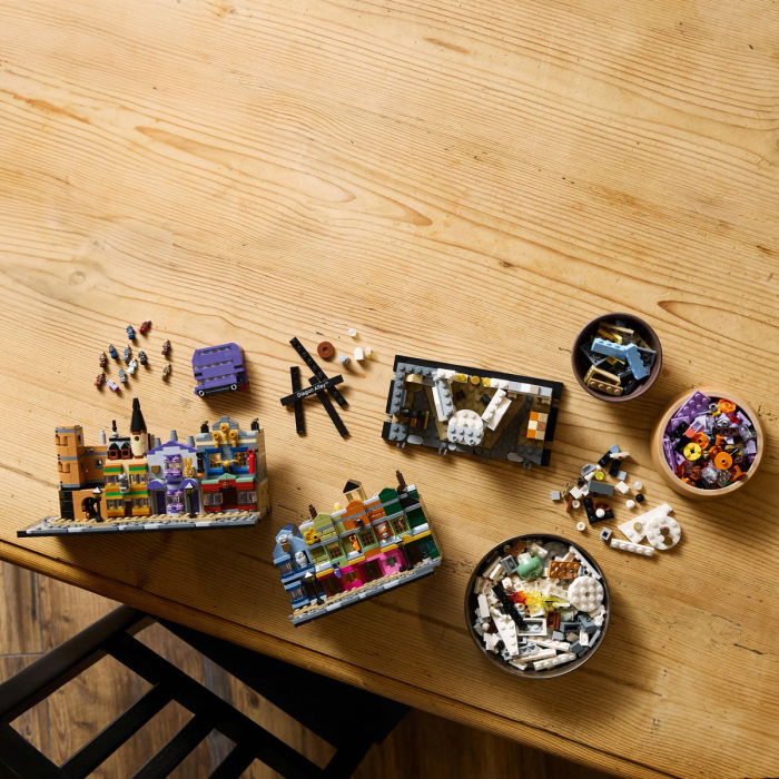  LEGO®  Harry Potter - Magazine vrajitoresti pe Diagon Alley (76444), 2750 piese [6]