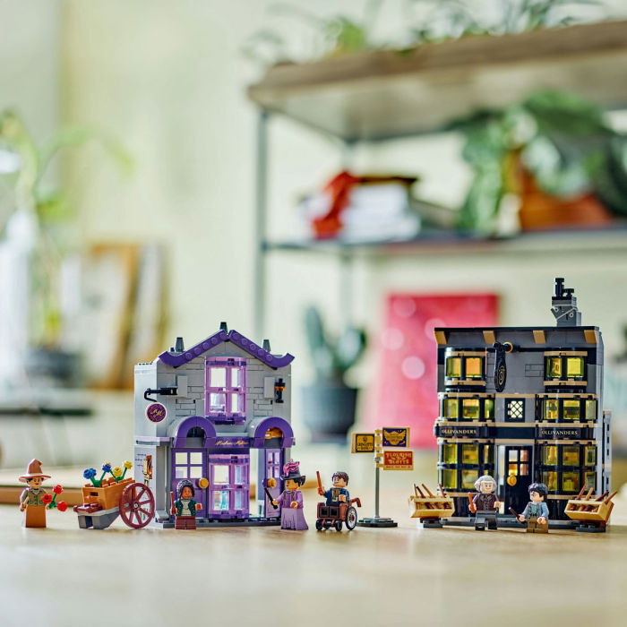  LEGO®  Harry Potter - Ollivander si magazinul de haine al lui Madam Malkin (76439), 744 piese [6]