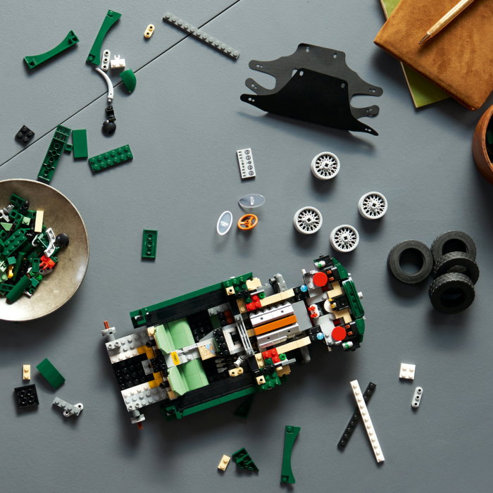 LEGO® Icons (Creator Expert) - Jaguar E-Type (11381), 1673 piese [5]