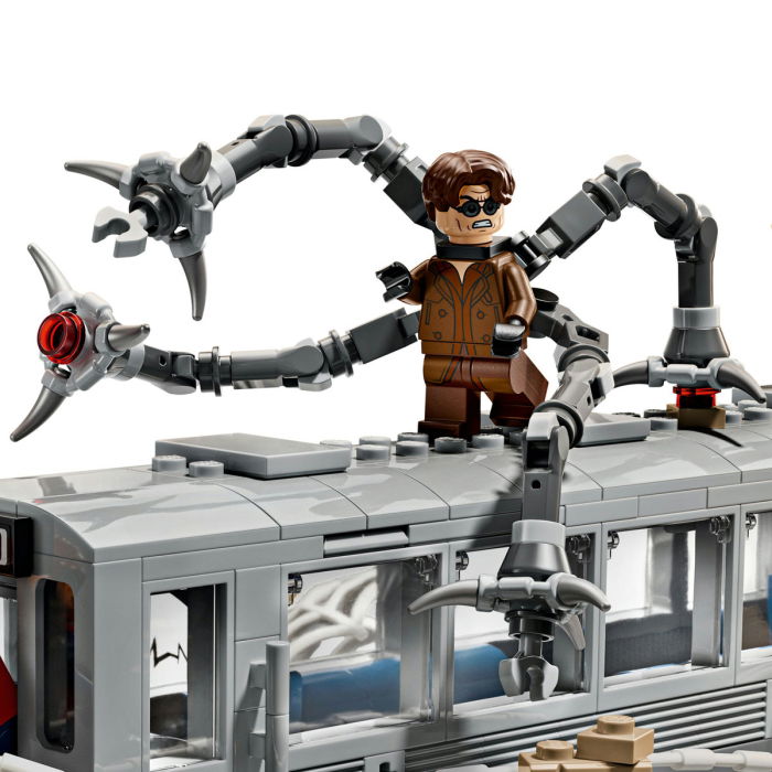 LEGO®  Marvel Super Heroes - Lupta de pe acoperisul trenului dintre Omul-Paianjen si Doc Ock (76321), 393 piese [8]