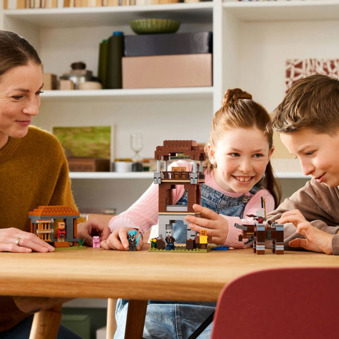  LEGO®  Minecraft - Avanpostul Jefuitorului si Distrugator (21278), 665 piese [5]