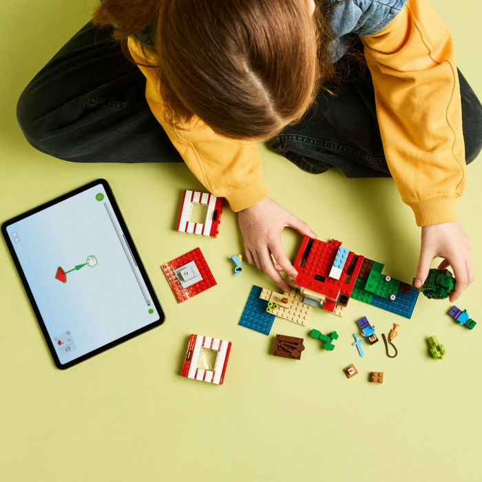 LEGO® Minecraft -  Casa TNT din jungla (21275), 287 piese [4]