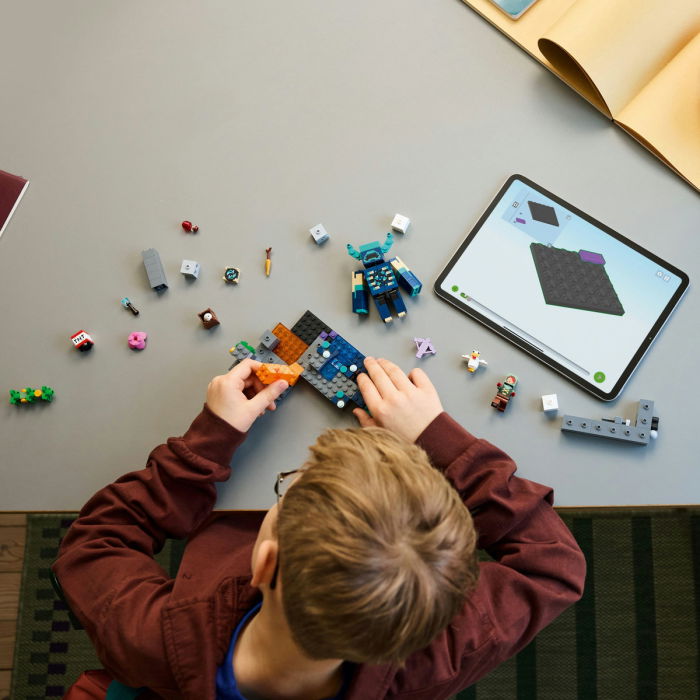  LEGO®  Minecraft - intalnirea cu Temnicerul (21274), 238 piese [4]