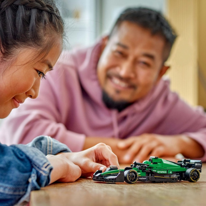 LEGO® Speed Champions - Masina de curse Aston Martin Aramco F1® AMR24 (77245), 269 piese [5]