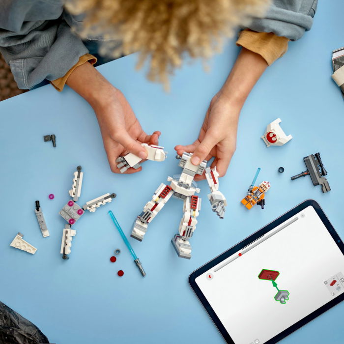  LEGO®  Star Wars - Robotul X-Wing™ al lui Luke Skywalker™ (75390), 195 piese [4]