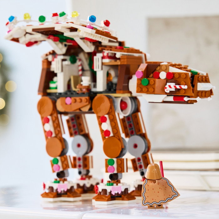 LEGO® Star Wars -  Vehicul de lupta AT-AT cu aspect de turta dulce (40806), 697 piese [5]