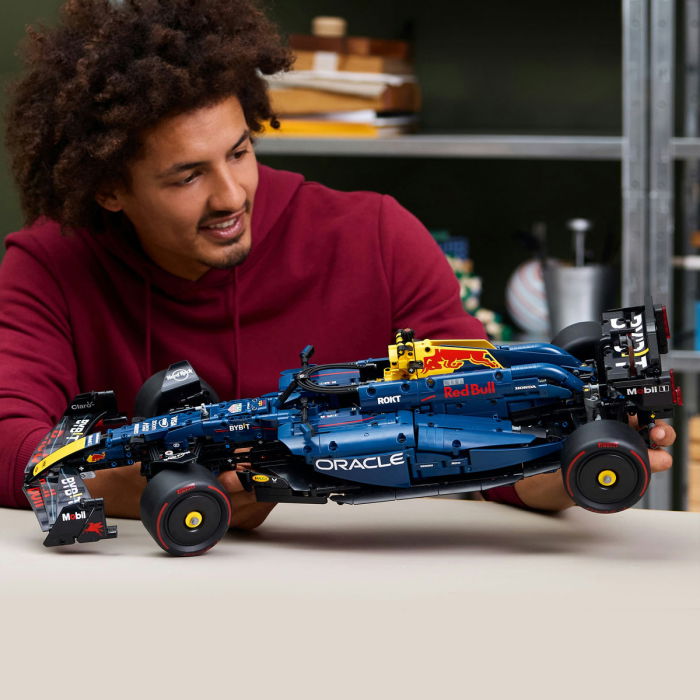  LEGO®  Technic - Masina F1 Oracle Red Bull Racing RB20 (42206), 1639 piese [7]
