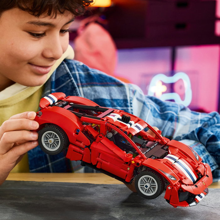 LEGO® Technic - Masina Ferrari 488 PISTA (42235), 882 piese [4]