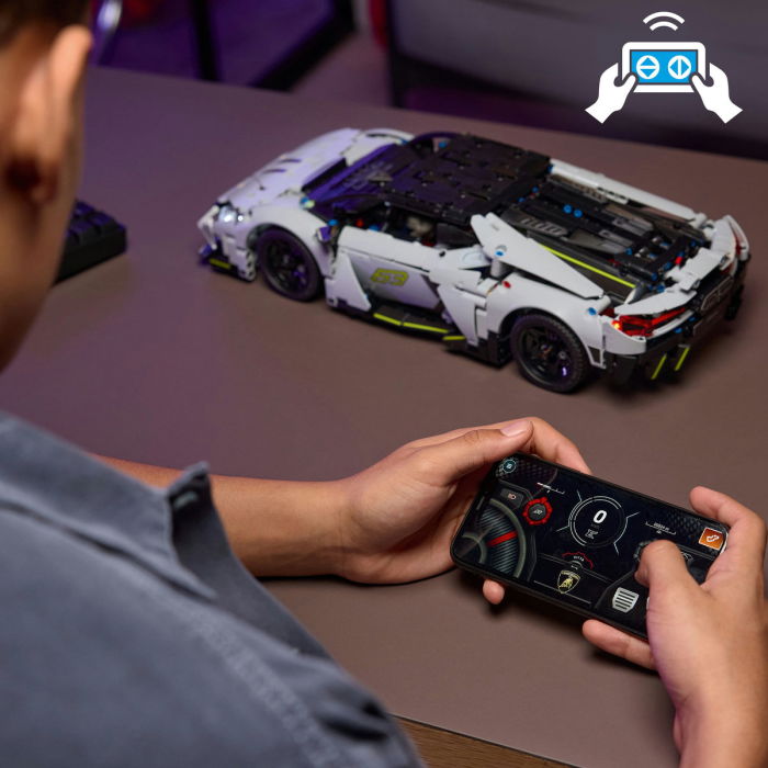 LEGO®  Technic - Supermasina sport Lamborghini Revuelto (42214), 1135 piese [8]