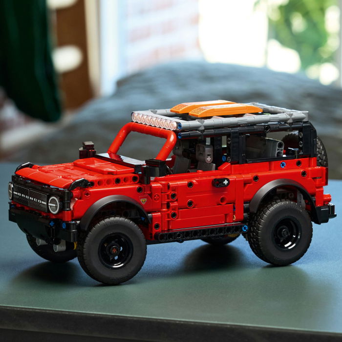 LEGO®  Technic - SUV Ford Bronco (42213), 943 piese [6]